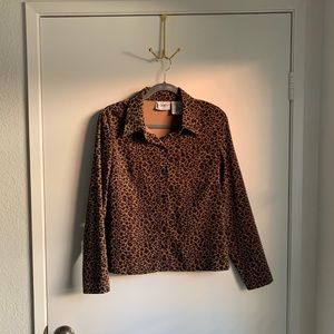 Studio Ease Leopard print fitted shirt